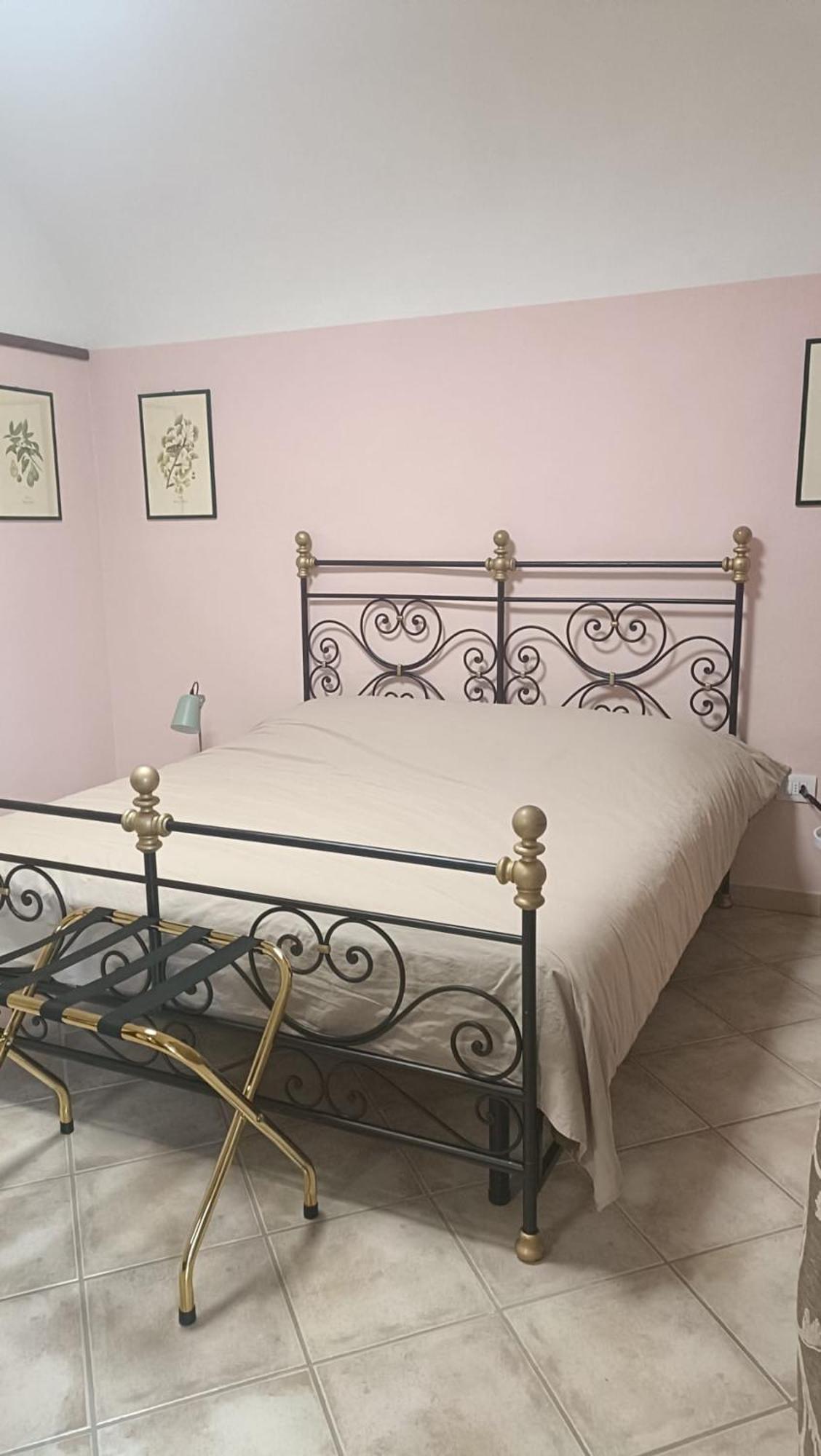 루 Il Cortile Di Greta B&B 외부 사진